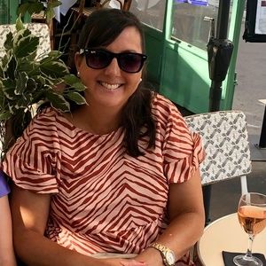 Meet your Posher, Laurie